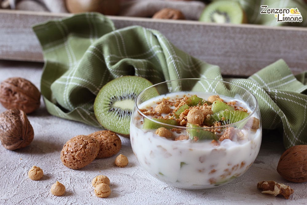Copa de yogur con kiwi