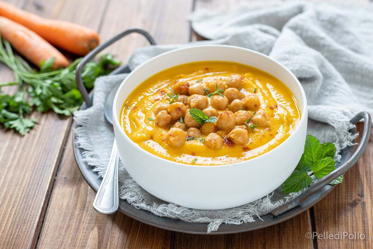 Crema de zanahorias y garbanzos con especias