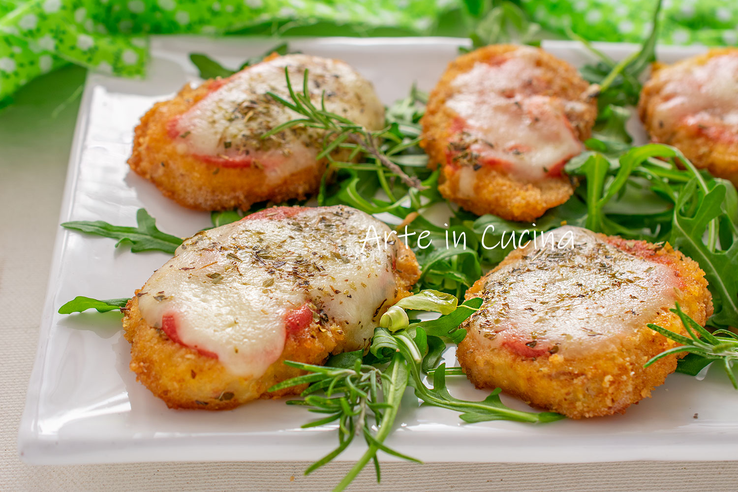 Tostadas de patata, mozzarella y tomate