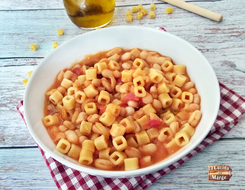 PASTA Y FRIJOLES RÁPIDO