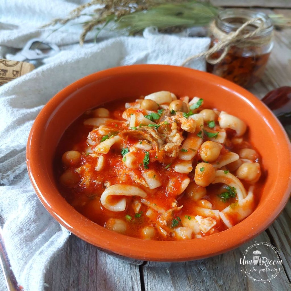 detalle sagnette abruzzesi garbanzos y pescado