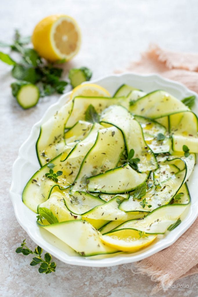 calabacines marinados con aceite y limón