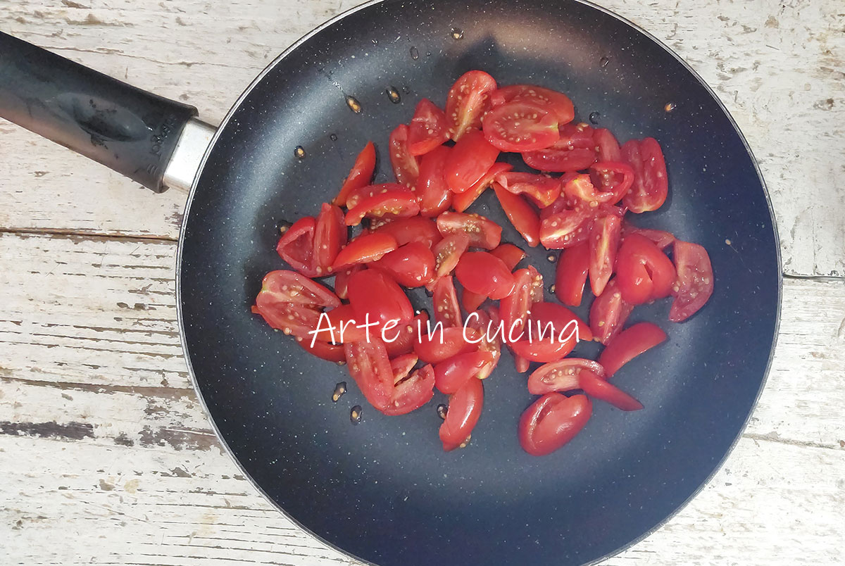 Espaguetis cremosos con calabacines confitados y burrata