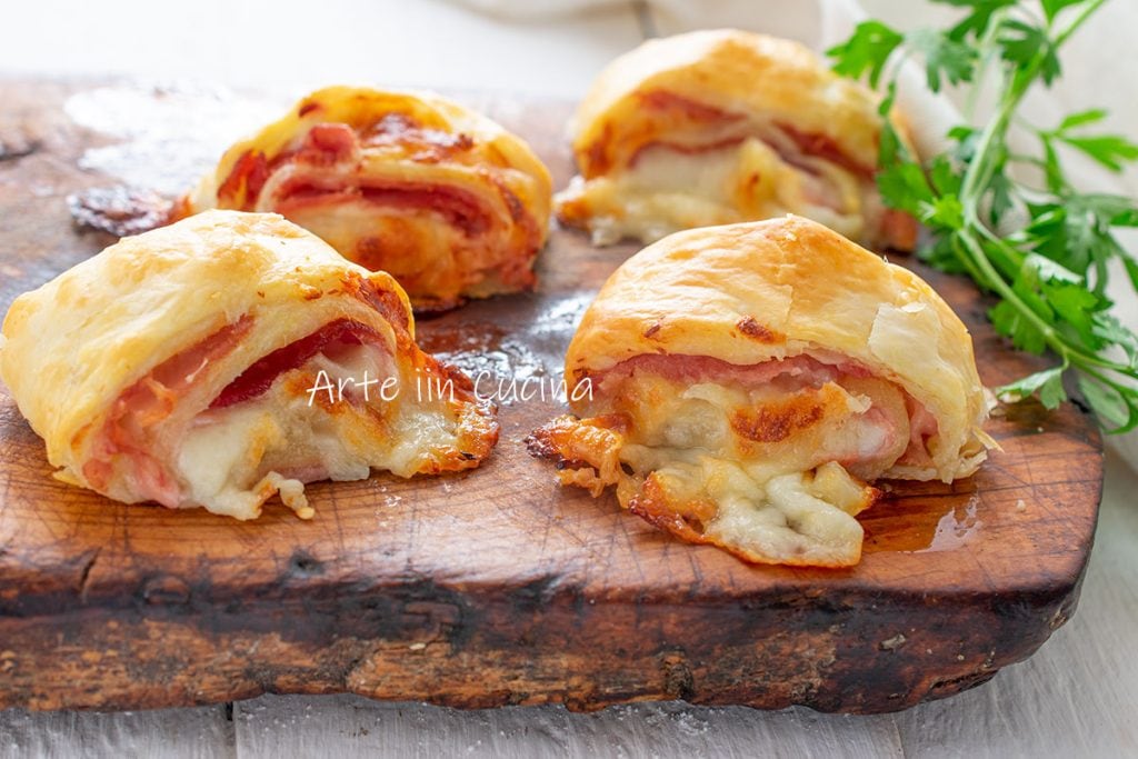 Espirales de hojaldre jamón y provola