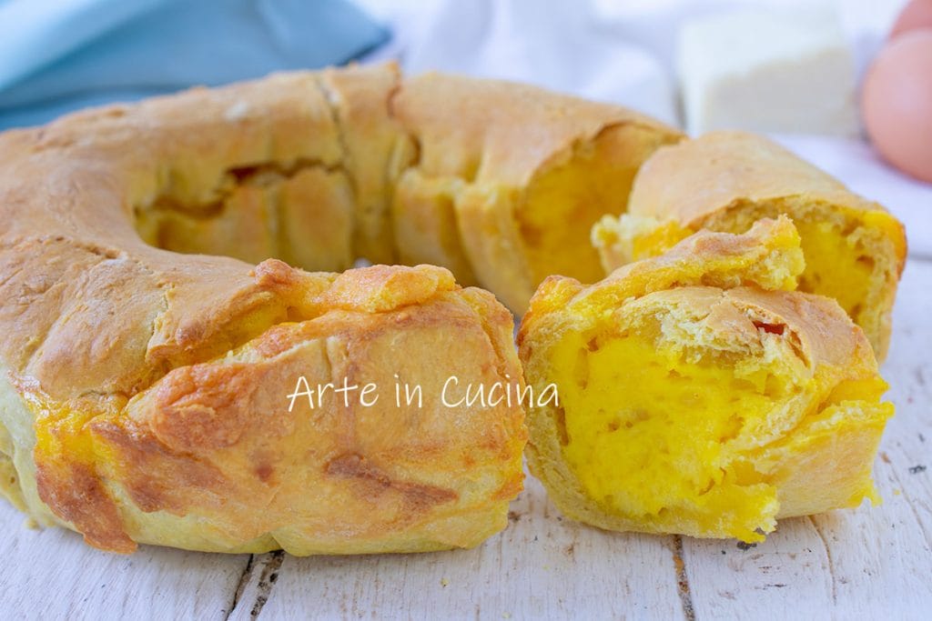 Fiadone abruzzese rústico de Pascua al queso