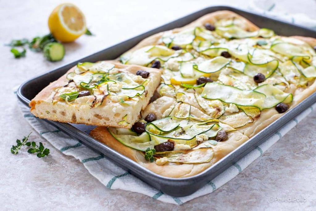 focaccia con calabacines y ricotta