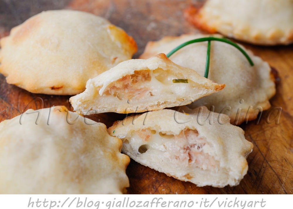 Focaccias de atún y asiago fáciles y rápidas