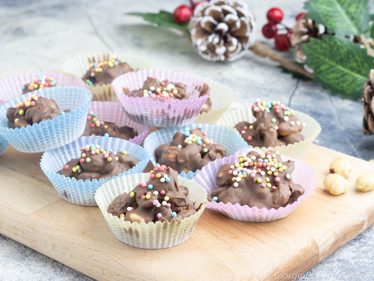 Frutos secos con chocolate, dulce de Navidad