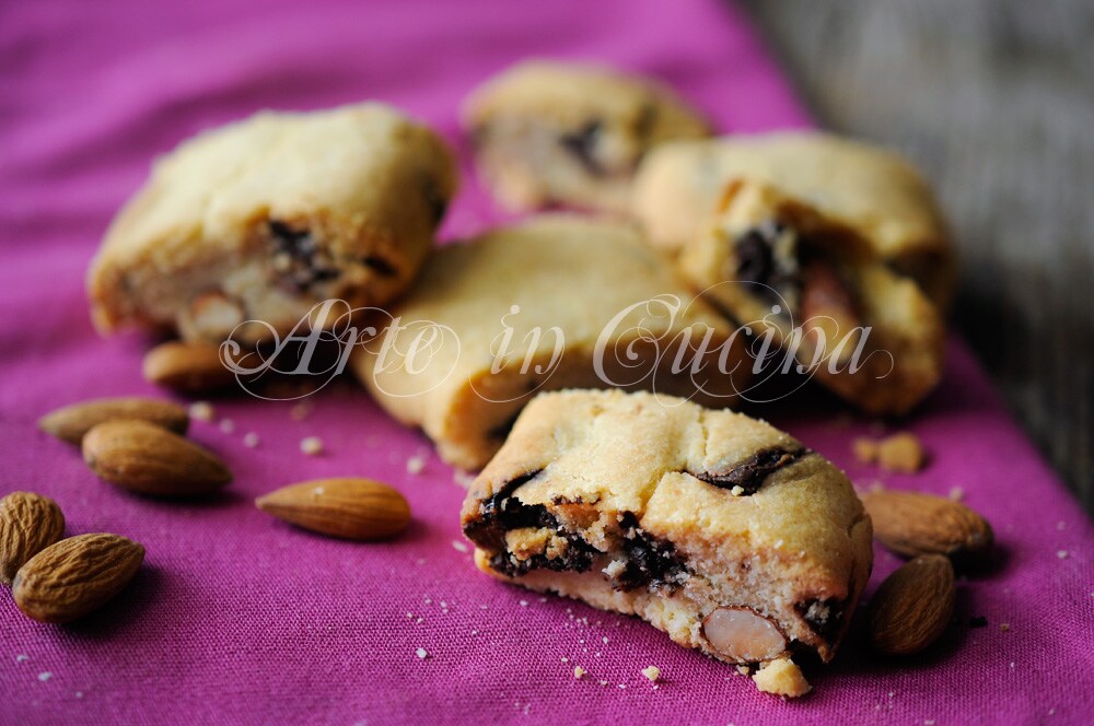 GALLETAS CON ALMENDRAS y chocolate fáciles y rápidas