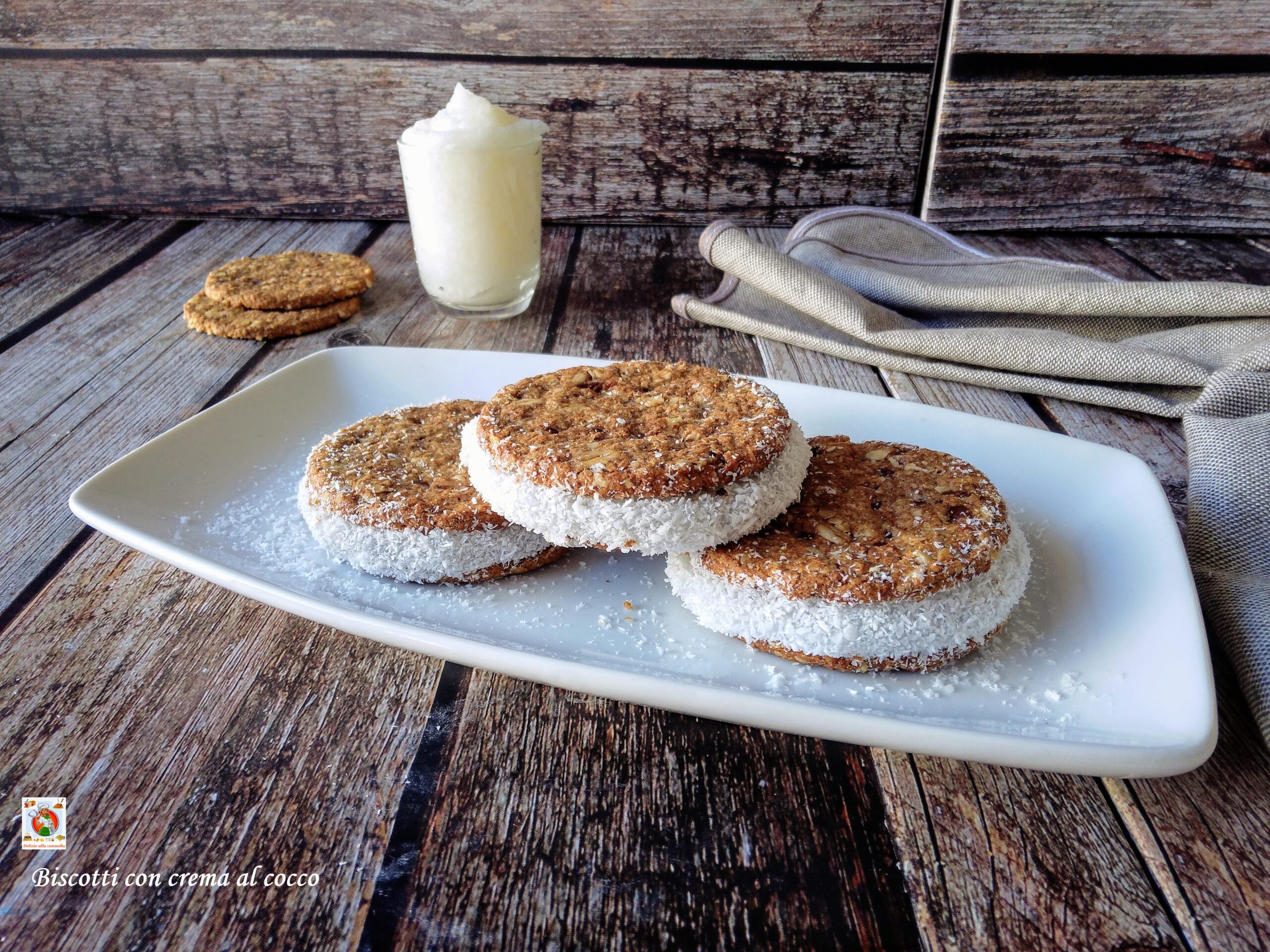 Galletas con crema de coco: dulces frescos y ligeros sin leche ni huevos
