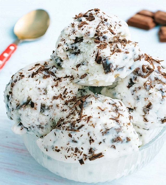 HELADO STRACCIATELLA