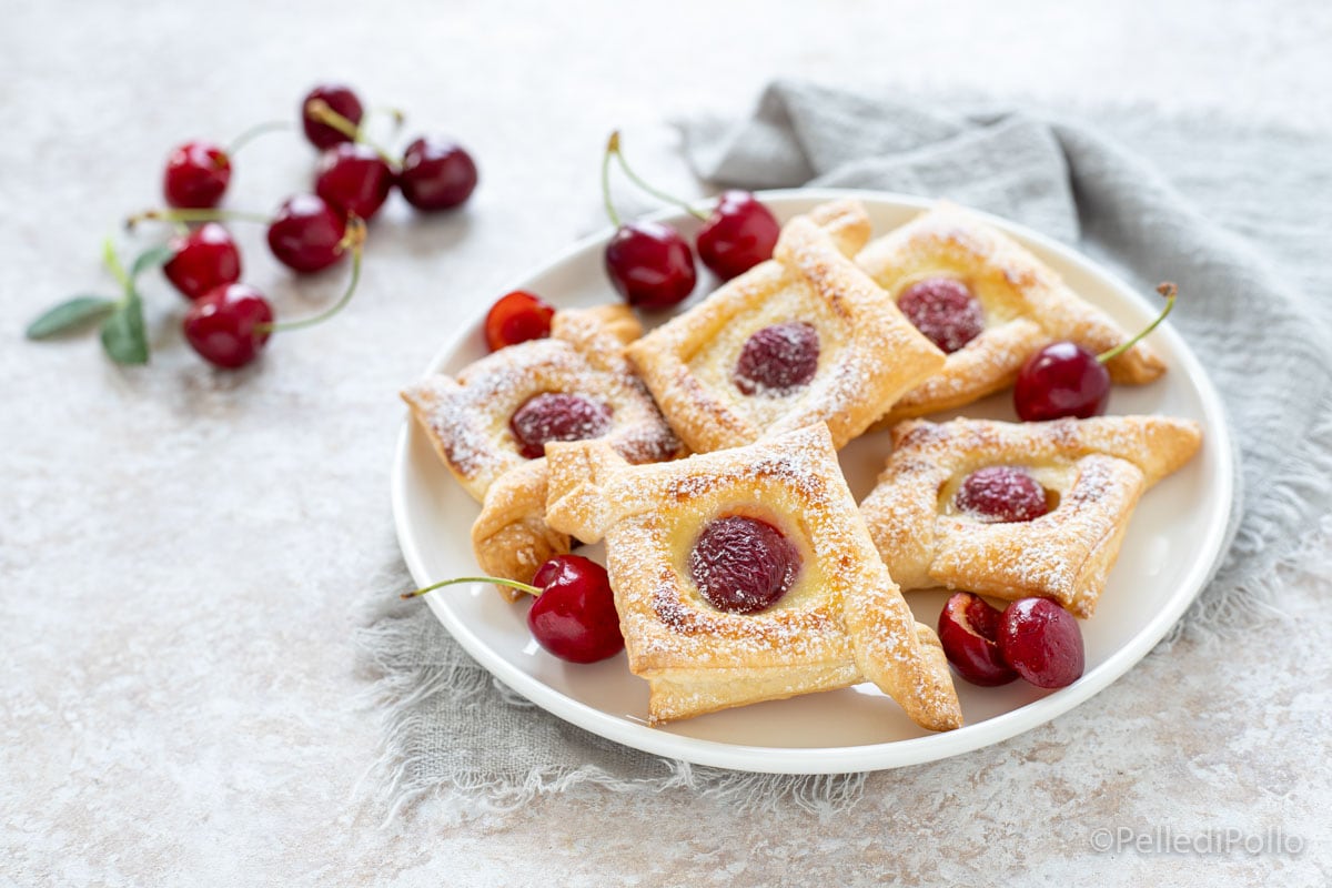 Hojaldres de cerezas