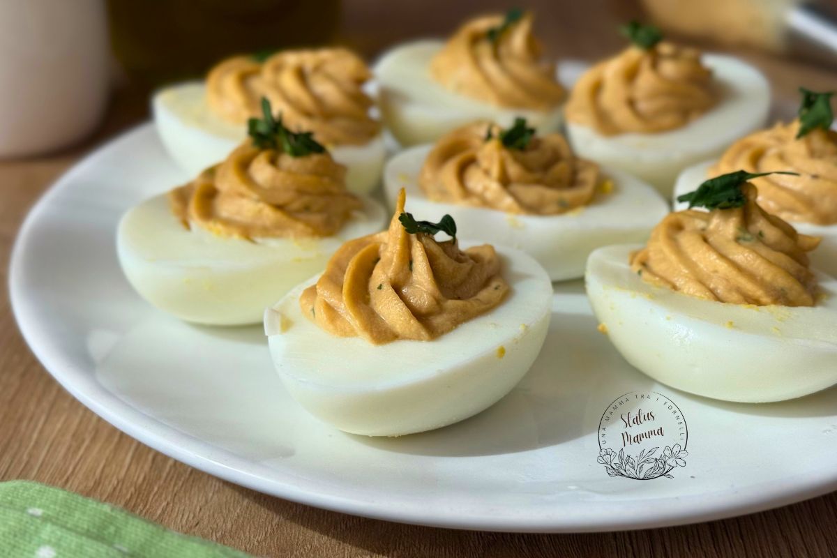 Huevos Rellenos de Atún para Pascua