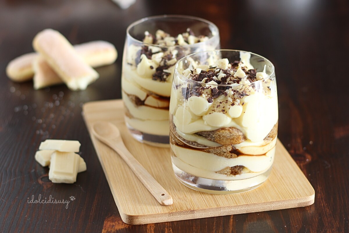 Tiramisú de chocolate blanco