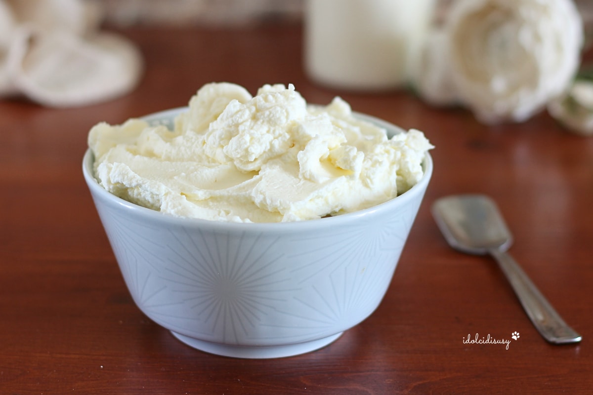Crema de mascarpone sin huevos Bimby