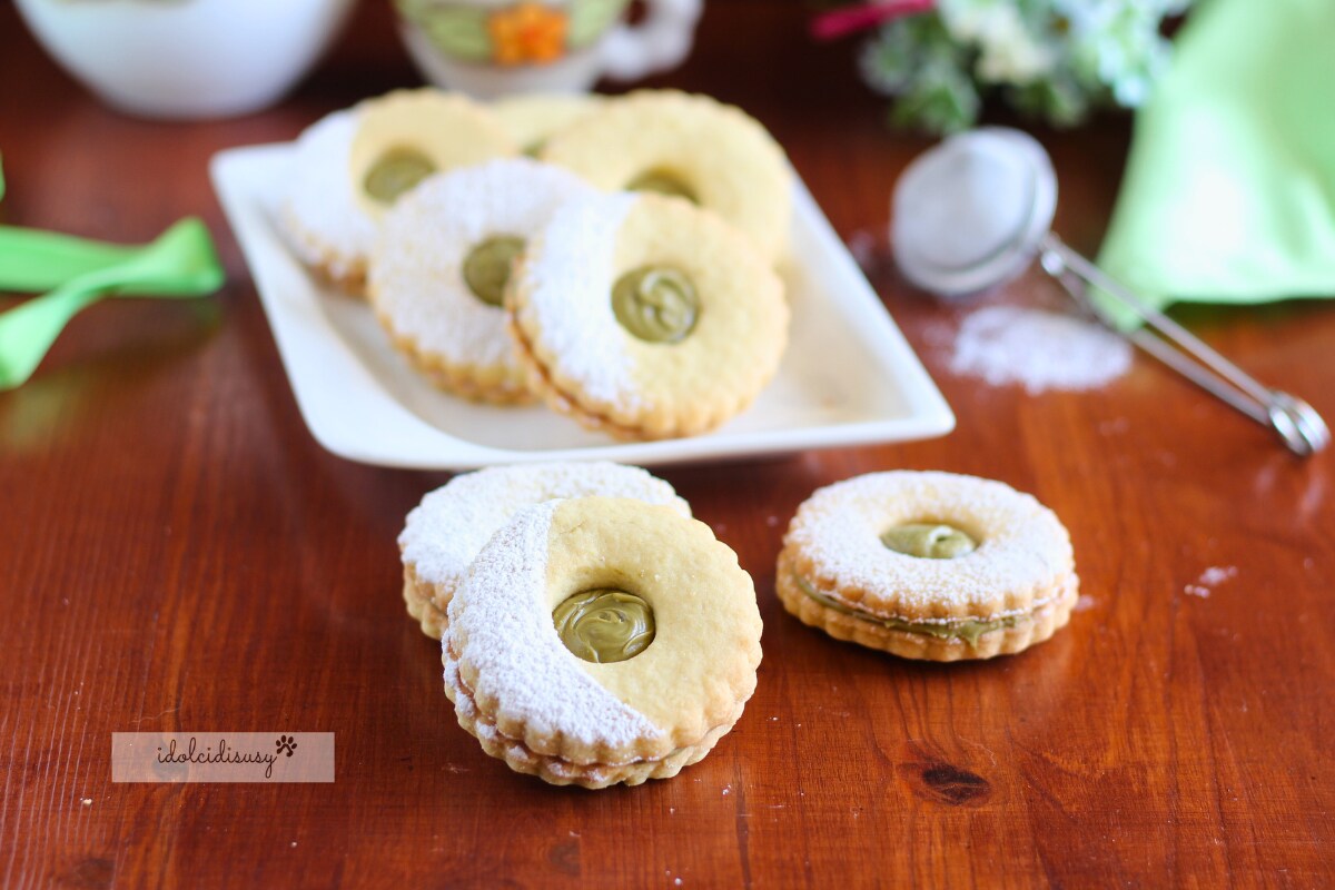 Ojo de buey con crema de pistacho