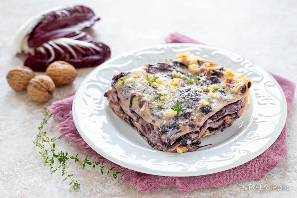 Lasaña con achicoria speck y nueces