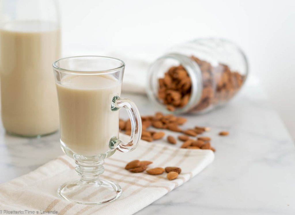 leche de almendra hecha en casa