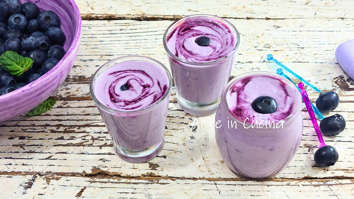 MOUSSE de ARÁNDANOS frescos