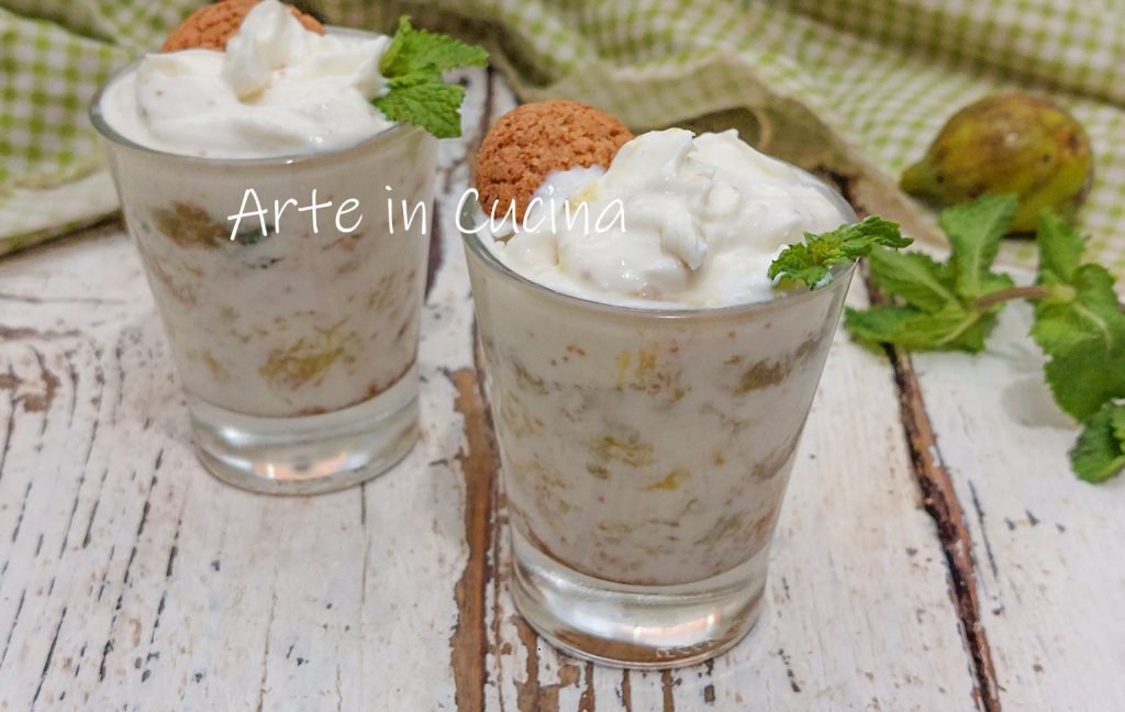 MOUSSE DE HIGOS y AMARETTI en cucharita