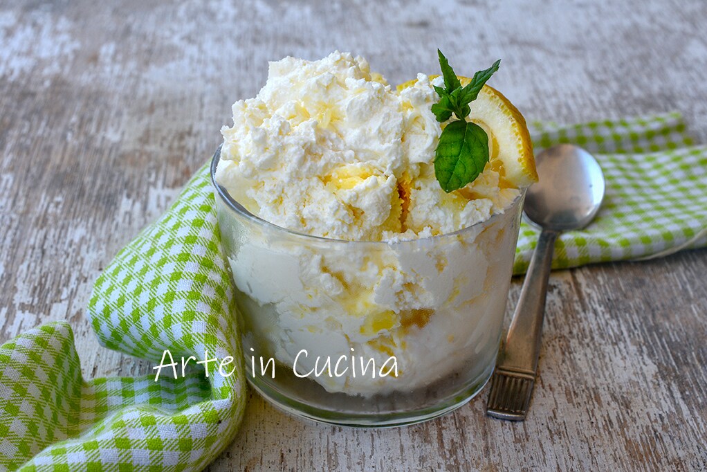 Mousse de limón con ricotta