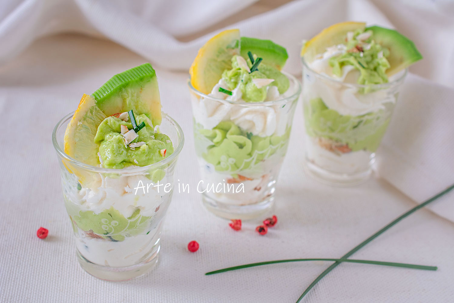 Mousse de queso y aguacate para canapés