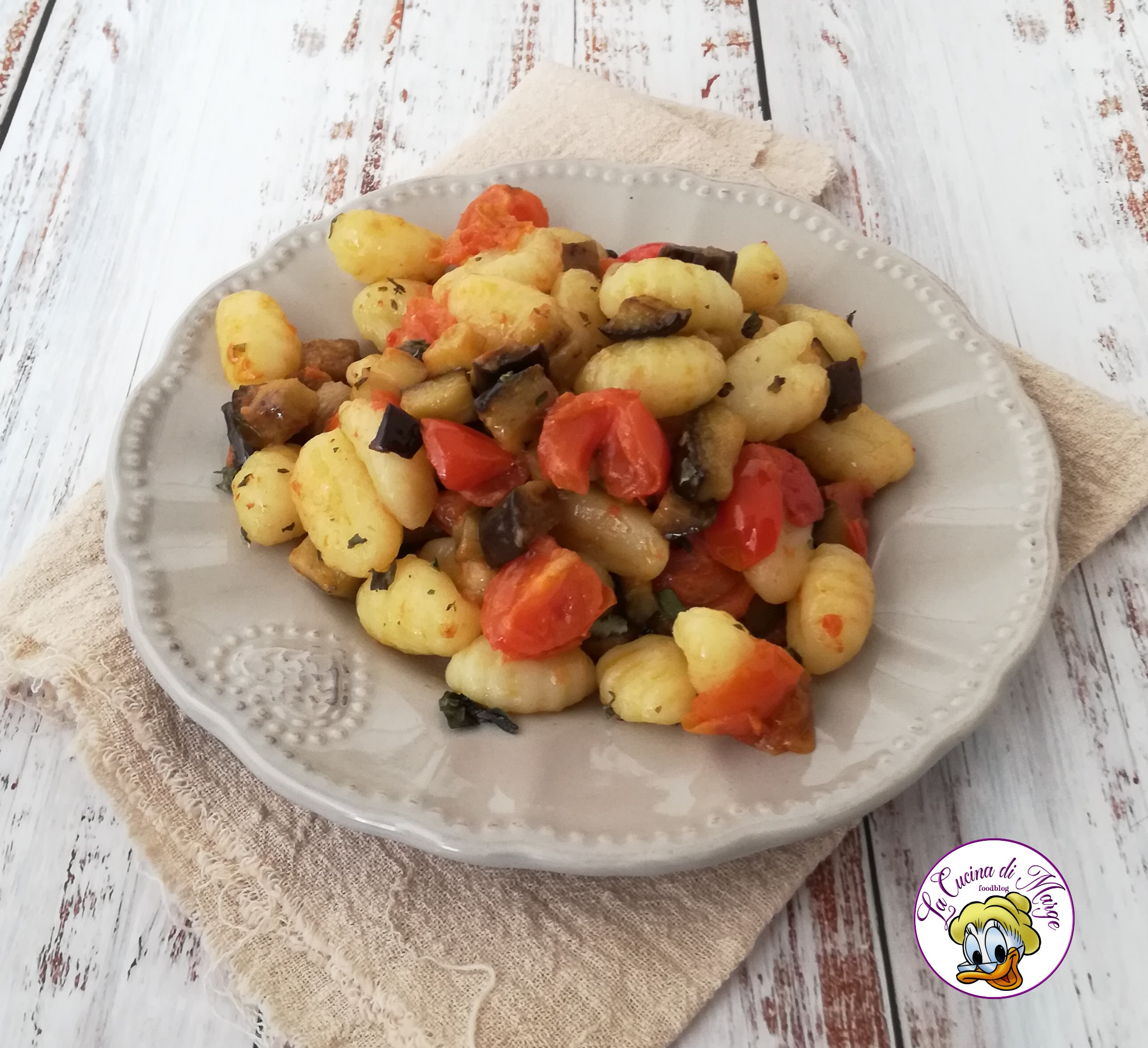 ÑOQUIS CON BERENJENAS Y TOMATITOS