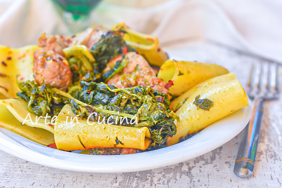 Paccheri con chorizo y friarielli receta napolitana