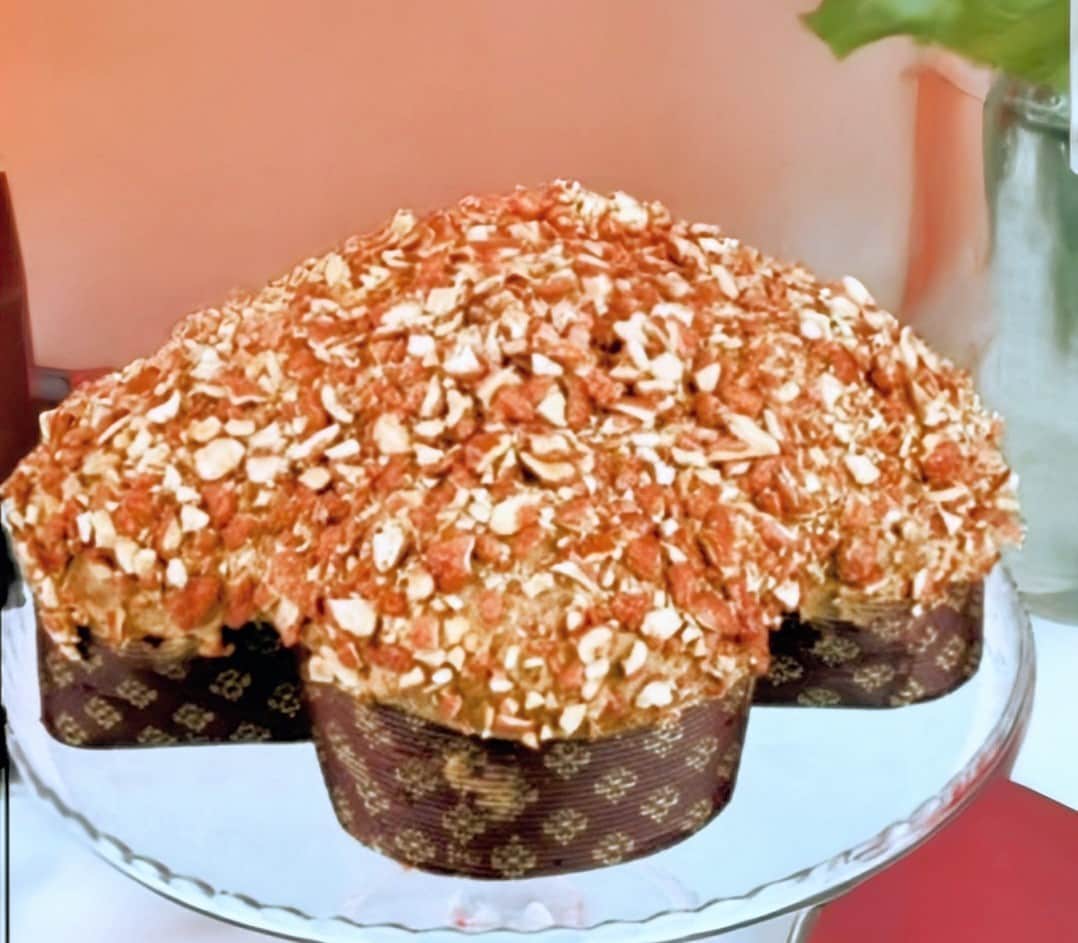 La paloma de Pascua sin mantequilla con bajo I.G.