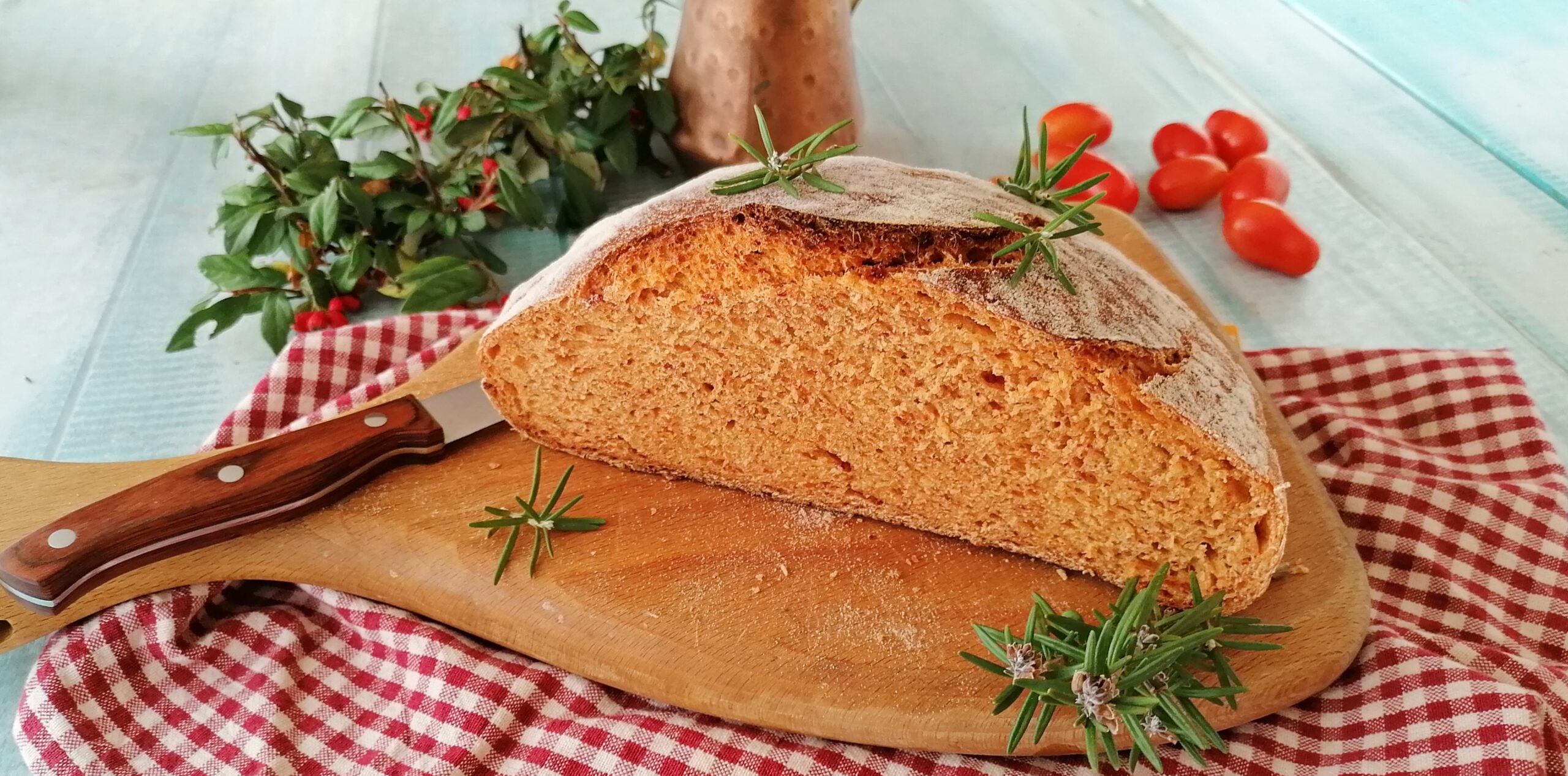 PAN DE TOMATE SUAVE CON SOLO UN GRAMO DE LEVADURA