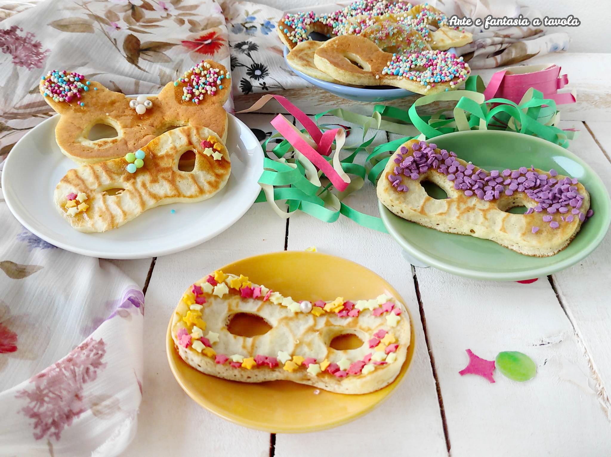 Fiesta de Carnaval: Pancakes Festivos Máscaras Coloridas