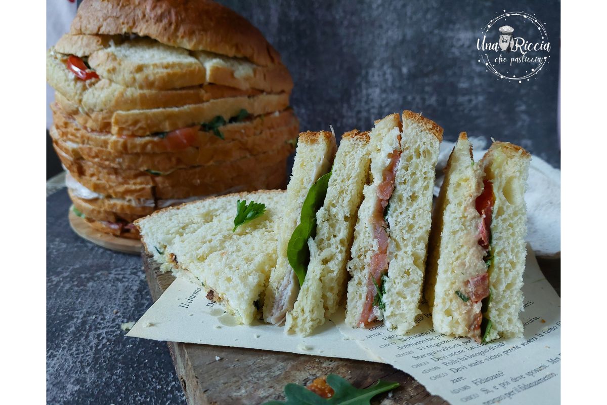 Panettone gastronómico relleno