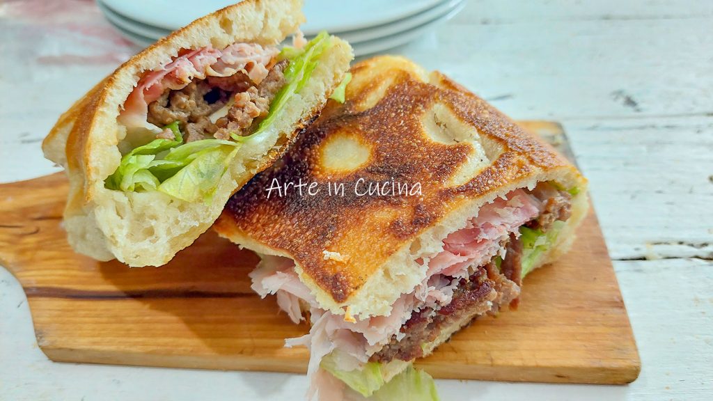 PANUOZZO con TIRAS de CARNE y JAMÓN
