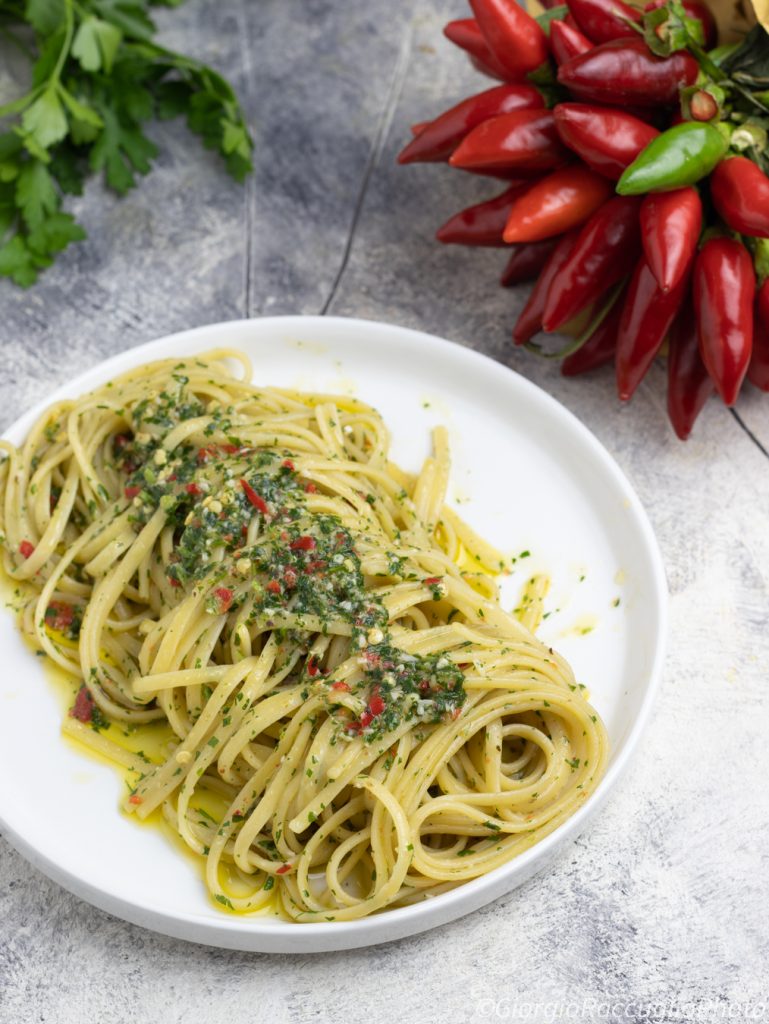 pasta ajo, aceite y guindilla