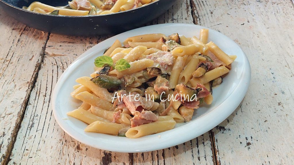 PASTA con CALABACINES y JAMÓN