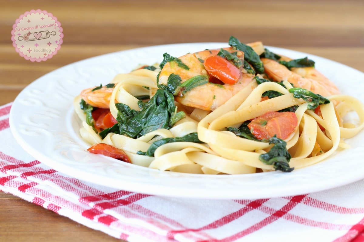 PASTA CON GAMBAS Y ESPINACAS, el primer plato que huele a mar