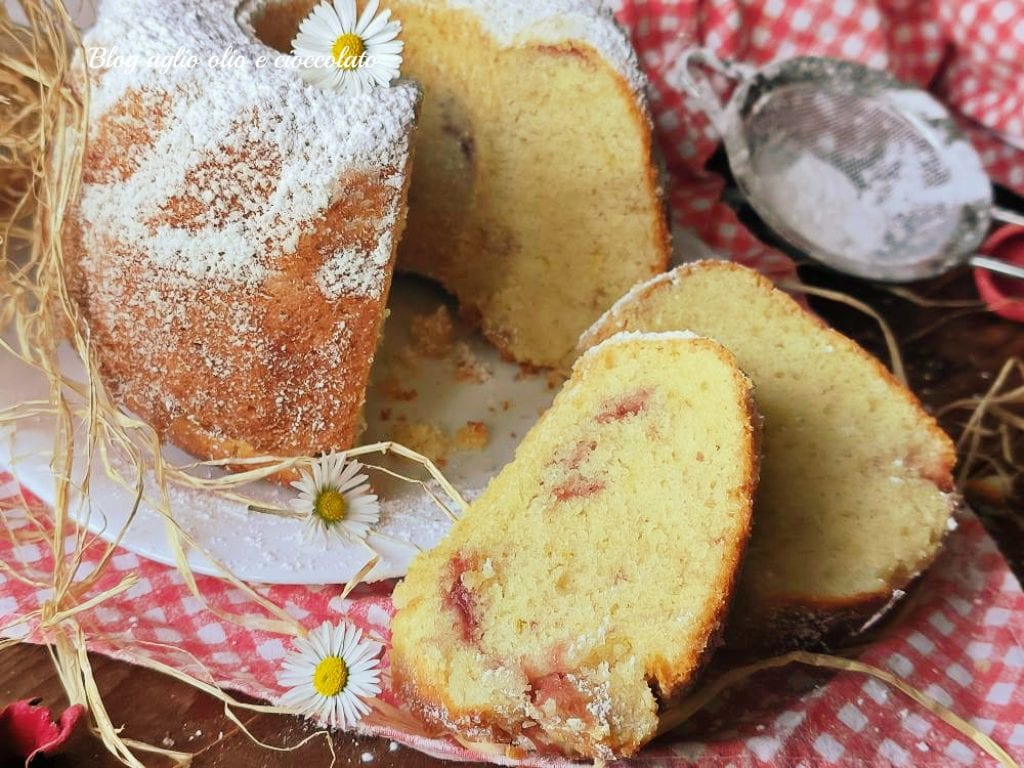 Pastel suave con gotas de mermelada en la masa que no se hunden 5 minutos todo en un bol sin batidora eléctrica