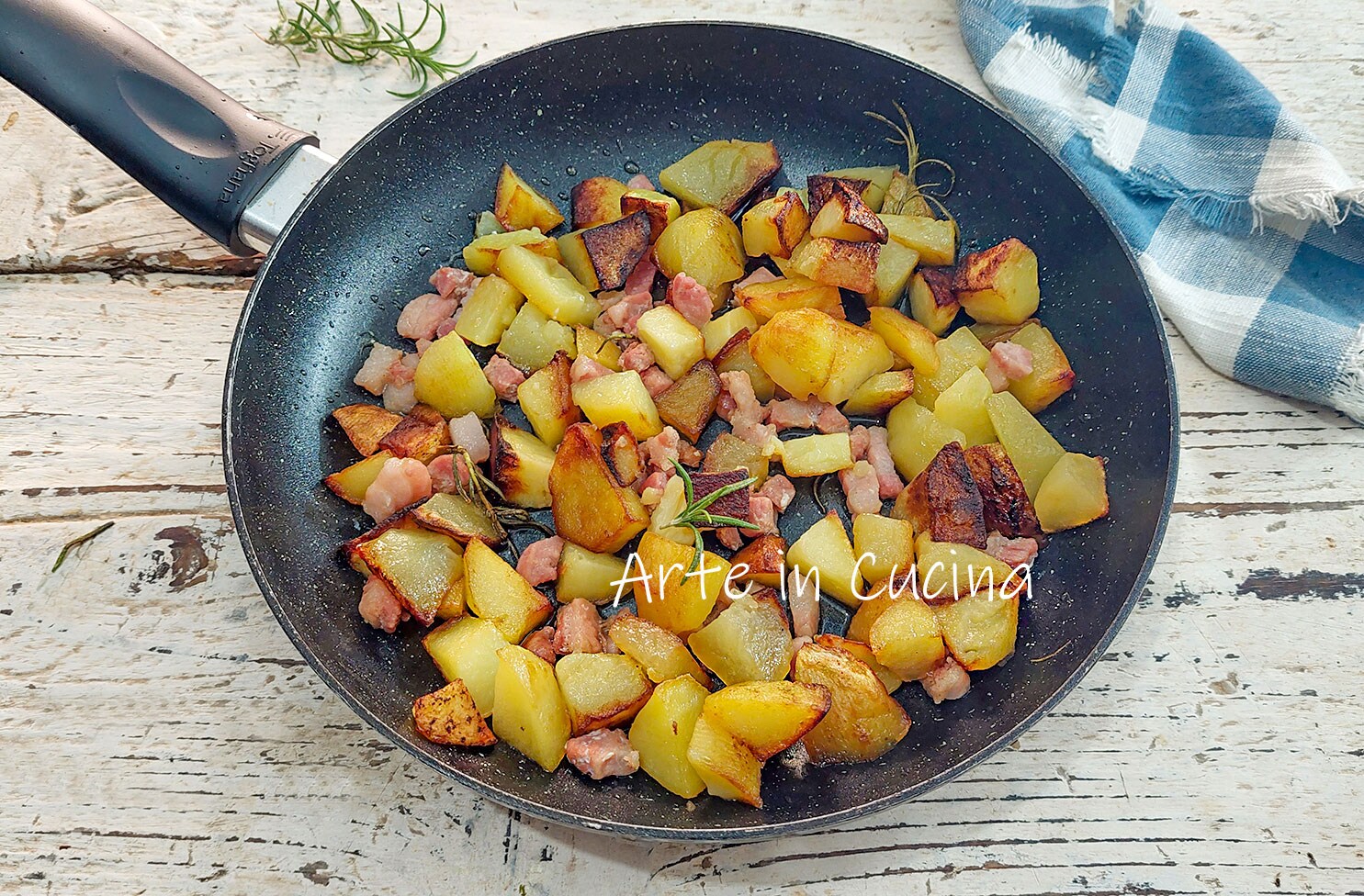 PATATAS y BACON en sartén