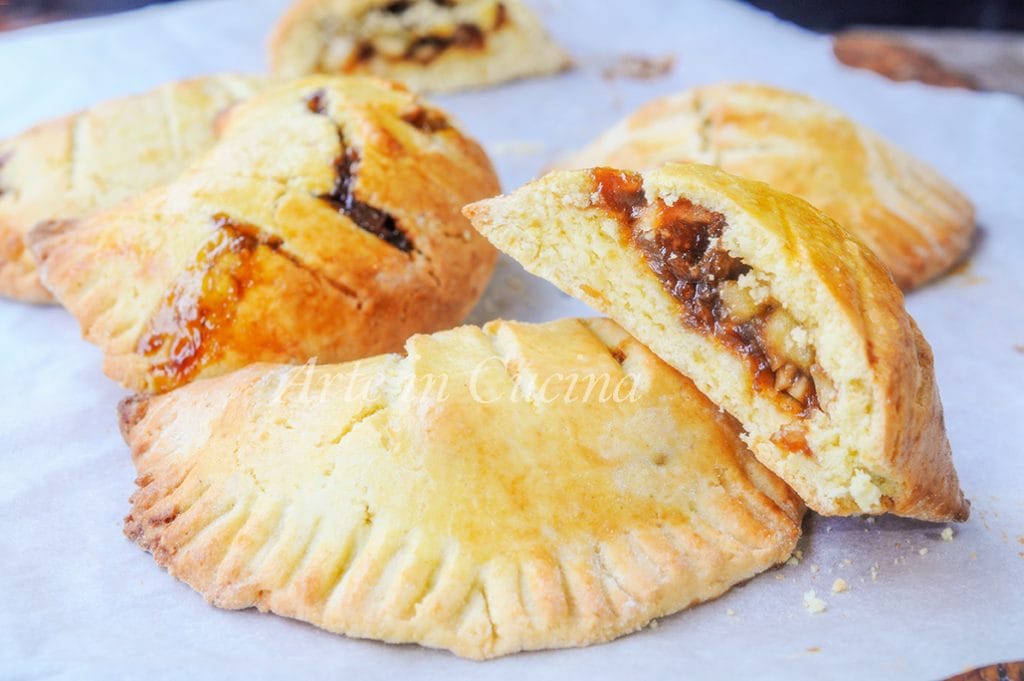 Pecorelle di Genga con frutos secos, dulces de la Befana vickyart arte en cocina