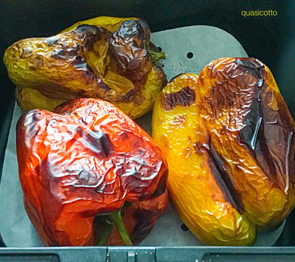 Asar pimientos en la freidora de aire rápidamente