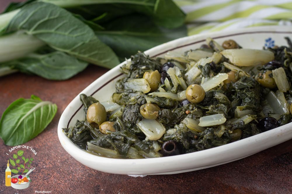 Acelga guisada con aceitunas /Receta sencilla