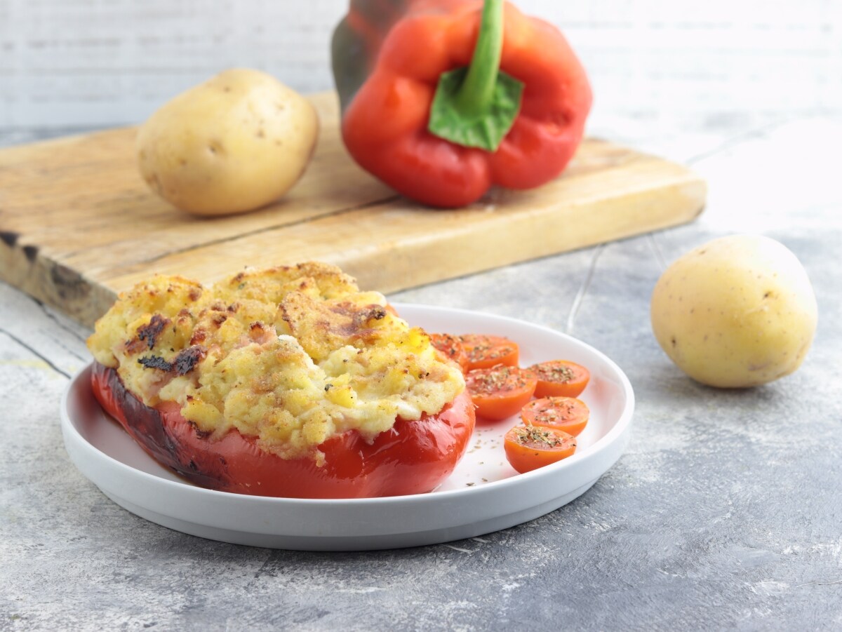 Receta de pimientos rellenos de patatas y scamorza ahumada