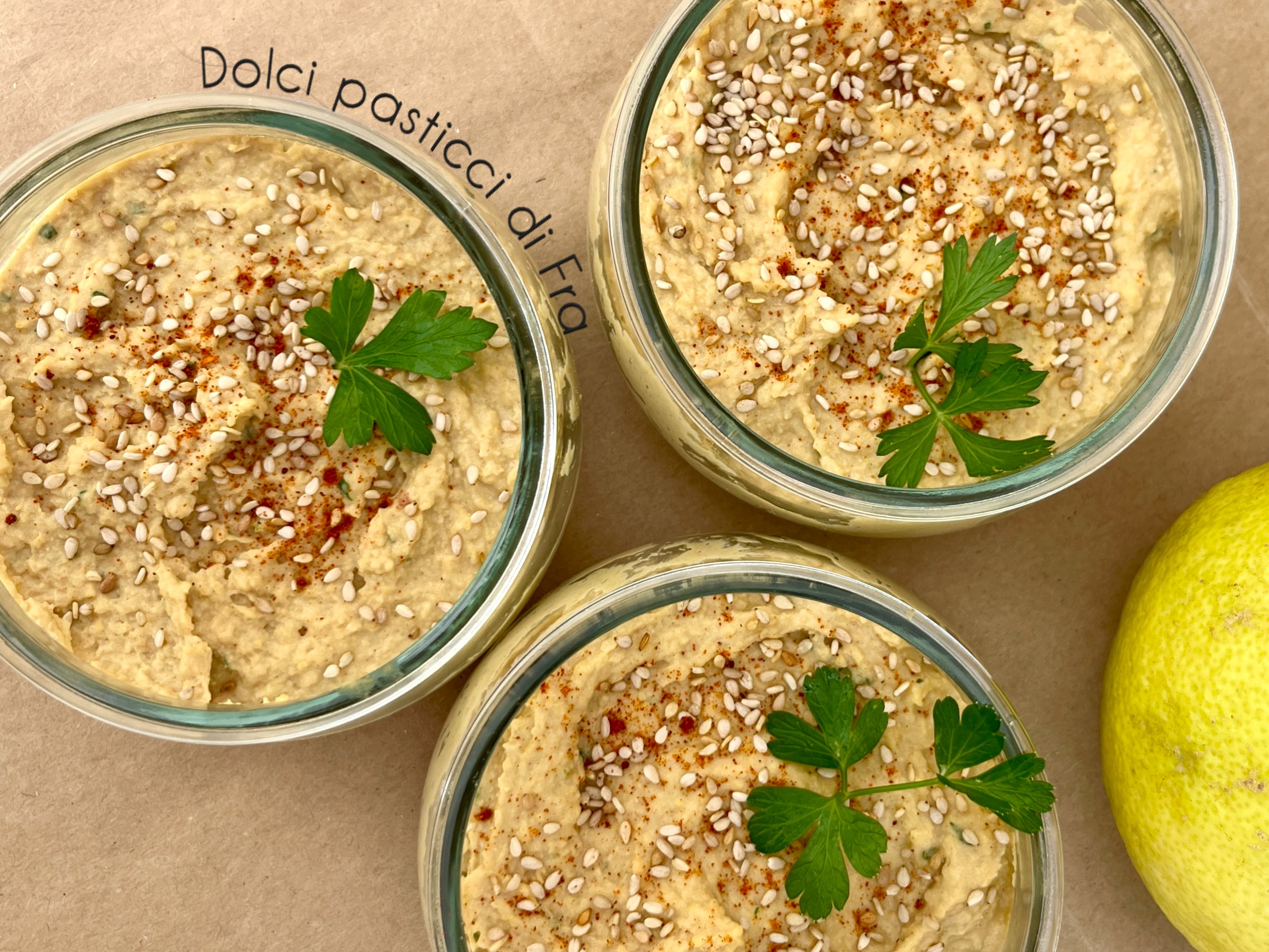 Hummus de garbanzos hecho en casa