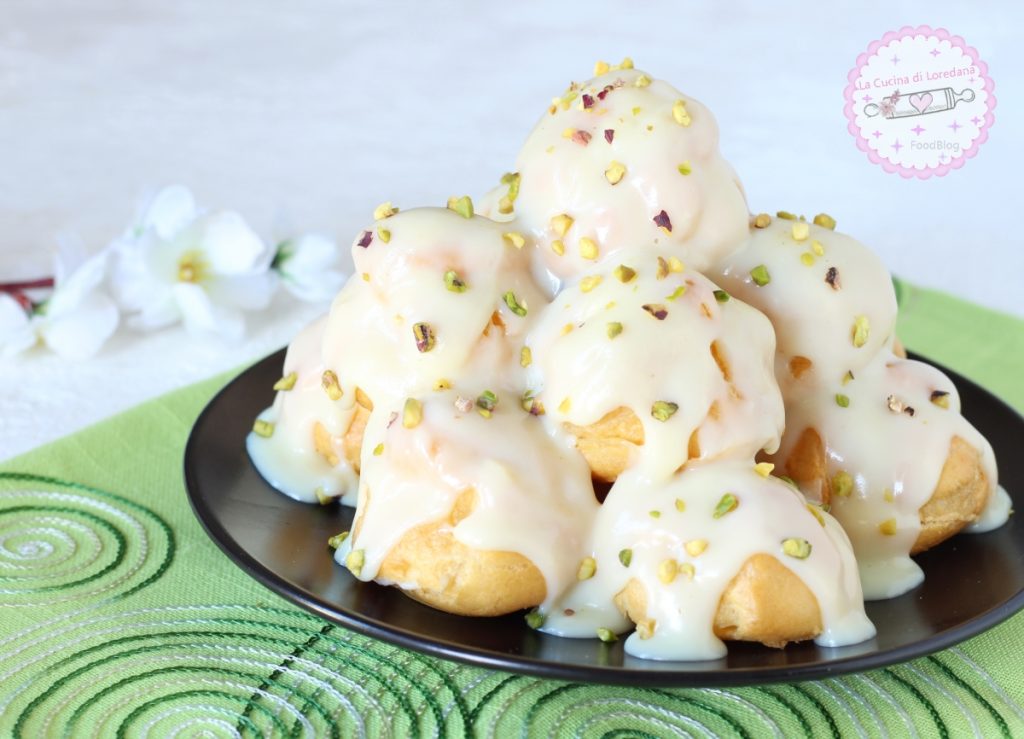 profiteroles con chocolate blanco