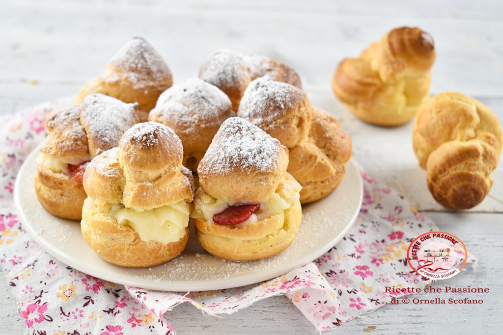 receta profiteroles con crema pastelera y fresas