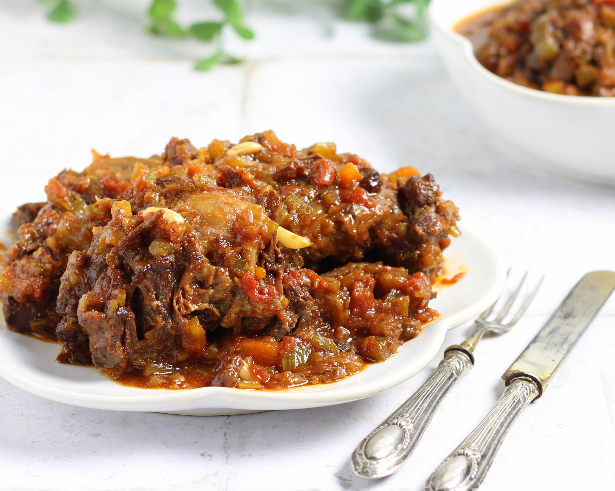 Rabo de toro a la vaccinara en olla a presión
