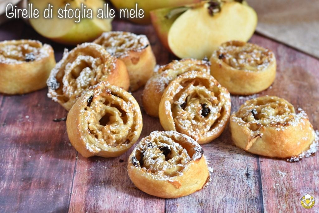 rollitos de hojaldre con manzanas ralladas receta dulce rápido con masa de hojaldre rectangular el chicco di mais