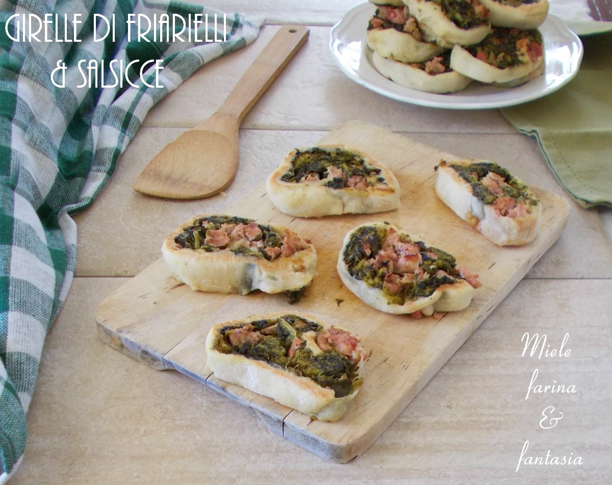 Rollitos de pizza con friarielli y salchichas