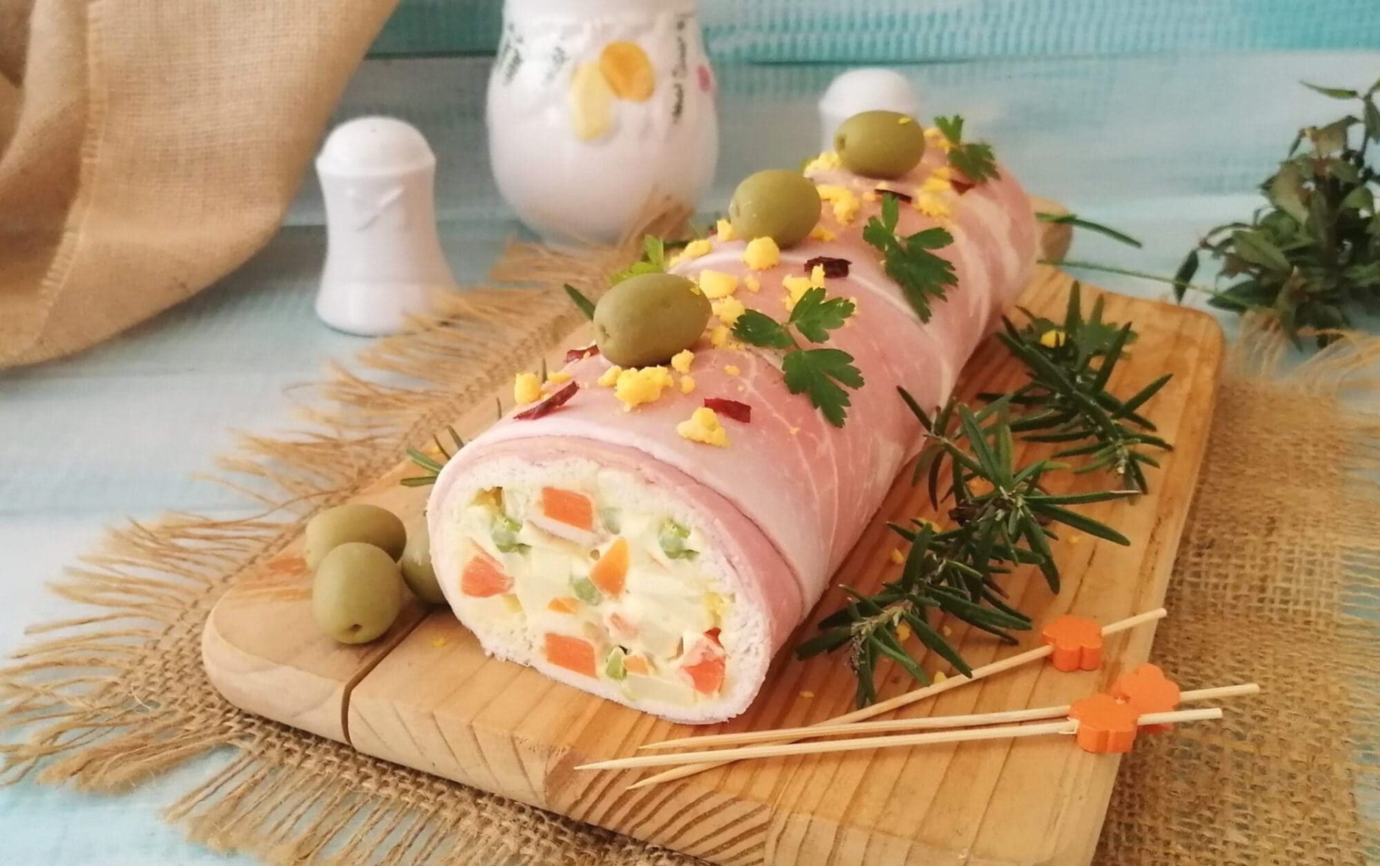 ROLLO CON ENSALADILLA RUSA ESPECTACULAR Y FACILÍSIMO