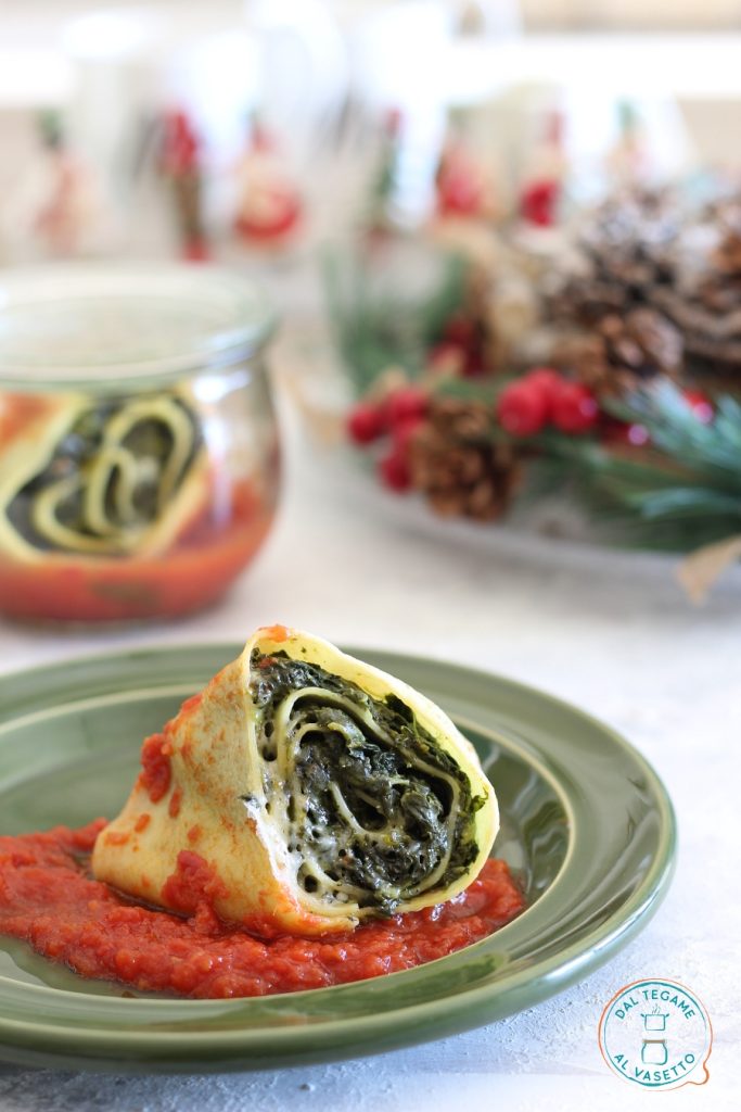 rollos de lasaña con ricotta y espinacas en vasocottura